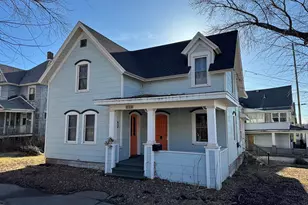625 3rd St, Savanna, IL 61074 - Photo 1