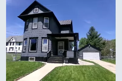 514 E Iroquois, Freeport, IL 61032 - Photo 1