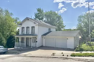 302 N Carroll St, Mount Carroll, IL 61053 - Photo 1