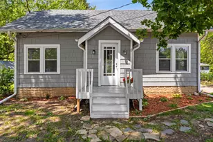 5607 Auburn Rd, Rockford, IL 61101 - Photo 1