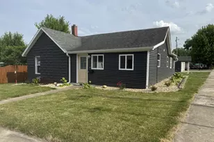 401 E 1st St, Oglesby, IL 61348 - Photo 1