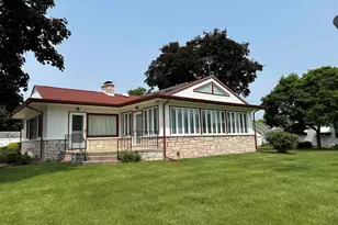 1514 Michigan, Savanna, IL 61074 - Photo 1