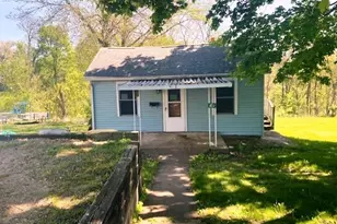 411 N Dodge St, Galena, IL 61036 - Photo 1