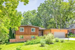 1809 Stratford Ln, Rockford, IL 61107 - Photo 1