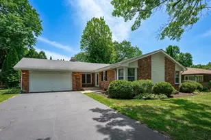 1001 Prestwick Pkwy, Rockford, IL 61107 - Photo 1