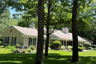 1680 Gladewood Dr, Freeport, IL 61032 - Photo 1