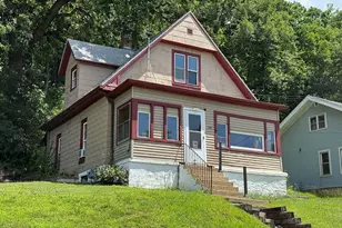 140 Elm St, Savanna, IL 61074 - Photo 1