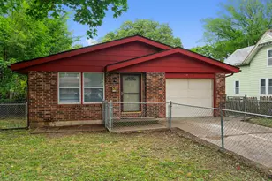 1121 Ashland Ave, Rockford, IL 61101 - Photo 1