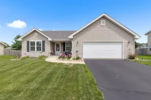 5757 Reidenbach, South Beloit, IL 61080 - Photo 1
