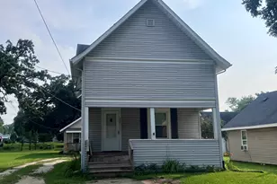 352 Springfield Ave, South Beloit, IL 61080 - Photo 1