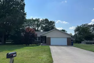 2002 Guiles Ave, Mendota, IL 61342 - Photo 1