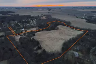 000 N Mountain Ln, Freeport, IL 61032 - Photo 1