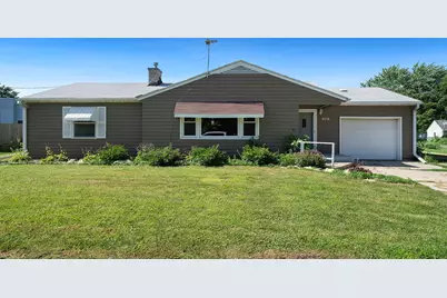 206 W Green Street, Forreston, IL 61030 - Photo 1
