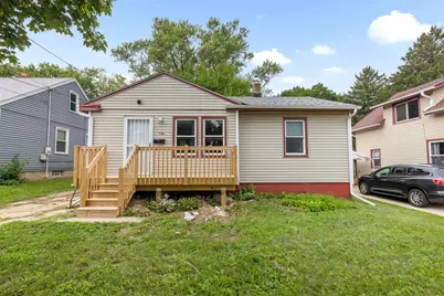 706 N Independence Avenue, Rockford, IL 61101 - Photo 1