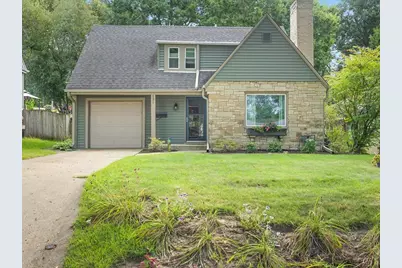 131 Oak Knolls Avenue, Rockford, IL 61107 - Photo 1