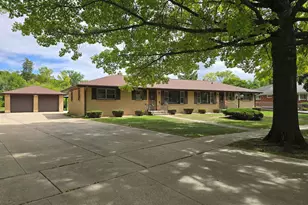 4126 Crosby St, Rockford, IL 61107 - Photo 1