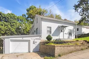 610 S High St, Galena, IL 61036 - Photo 1