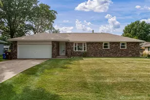 603 S Church St, Winnebago, IL 61088 - Photo 1