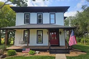 1851 W Winneshiek Rd, Freeport, IL 61032 - Photo 1