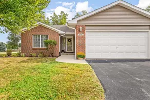 214 Sauk Ridge Dr, South Beloit, IL 61080 - Photo 1