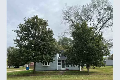 119 Center Street, Seatonville, IL 61359 - Photo 1