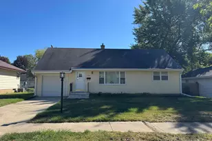 320 S Vale Ave, Rockford, IL 61108 - Photo 1