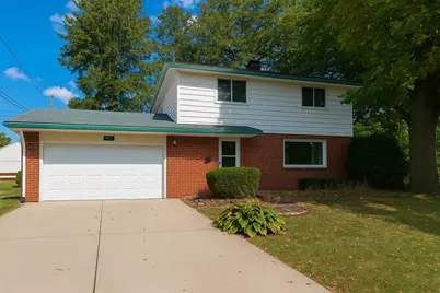 1244 Lacresta Drive, Freeport, IL 61032 - Photo 1