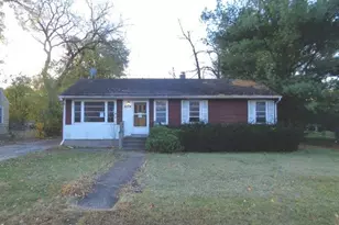 9224 Baldwin Dr, Machesney Park, IL 61115 - Photo 1