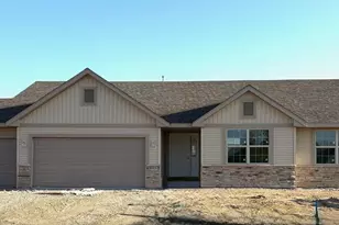 5165 Sparrow Dr, Belvidere, IL 61008 - Photo 1
