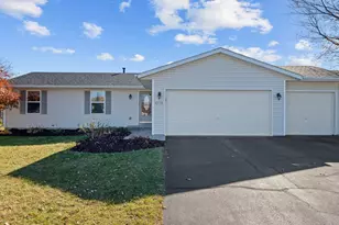 658 Cassandra Way, South Beloit, IL 61080 - Photo 1