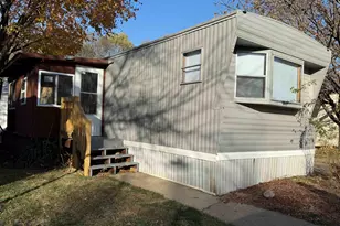 303 Lorraine Dr, Freeport, IL 61032 - Photo 1