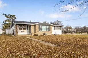 1030 Anna Ave, Machesney Park, IL 61115 - Photo 1