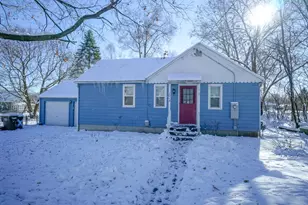 1014 Center St, South Beloit, IL 61080 - Photo 1