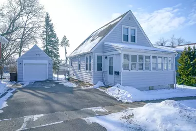 409 W Lincoln, Mount Morris, IL 61054 - Photo 1