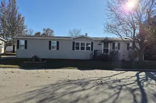 5371 Heartwood Ln, Roscoe, IL 61073 - Photo 1