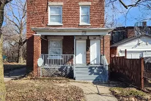 946 S 3rd St, Rockford, IL 61104 - Photo 1