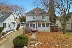 520 S Ottawa Ave, Dixon, IL 61021 - Photo 1