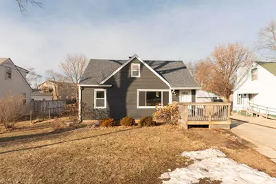 938 E Riverside Boulevard, Loves Park, IL 61111 - Photo 1