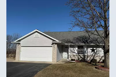 633 Park View Street, Pecatonica, IL 61063 - Photo 1