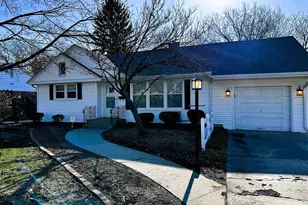 116 Calvin Park S Blvd, Rockford, IL 61108 - Photo 1
