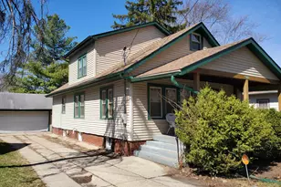 608 Rome Ave, Rockford, IL 61107 - Photo 1