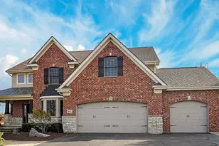847 Stonegate Dr, Belvidere, IL 61008 - Photo 1