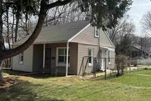 2824 School St, Rockford, IL 61101 - Photo 1