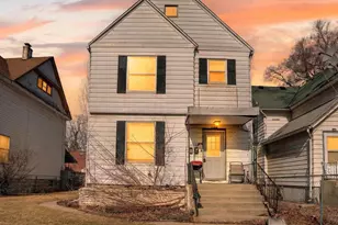 1012 N Court St, Rockford, IL 61103 - Photo 1