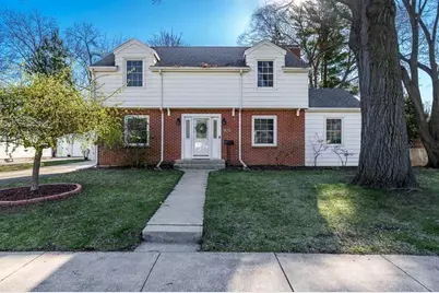 925 Westchester Drive, Rockford, IL 61107 - Photo 1