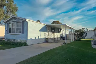 1202 Spring Cir, Belvidere, IL 61008 - Photo 1