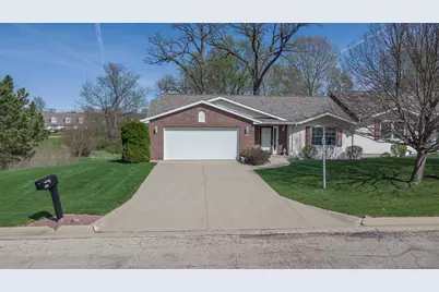 741 Parkcrest Drive, Freeport, IL 61032 - Photo 1