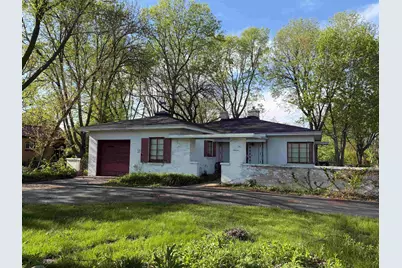 1822 E State Street, Rockford, IL 61104 - Photo 1