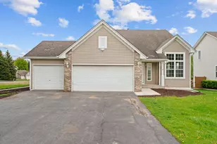 3095 Bauer Dr, Machesney Park, IL 61115 - Photo 1