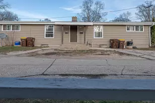2003 Montague St, Rockford, IL 61102 - Photo 1
